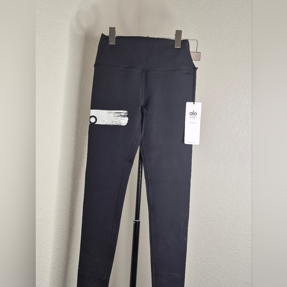 ALO Yoga Charcoal Leggings